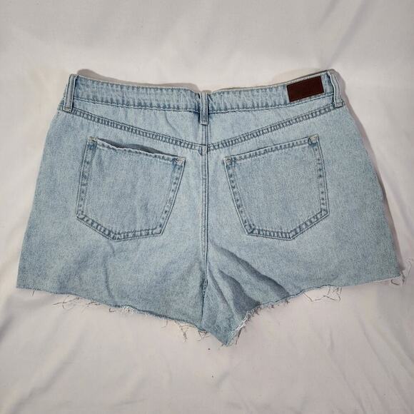 Hollister Ultra High Rise Mom Shorts Size 33 Denim Jean Cut Off Cotton - Picture 2 of 7